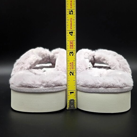 Koolaburra by Ugg Thong Faux Fur Slip-on Sandals Light Purple Women's Size 9 - Picture 4 of 12